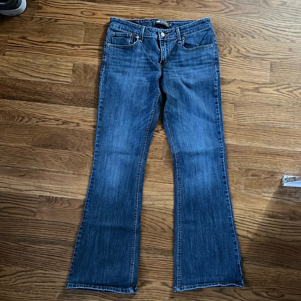 Vintage 518 bootcut Levi’s. 99% cotton. Like new. Excellent condition. No holes.